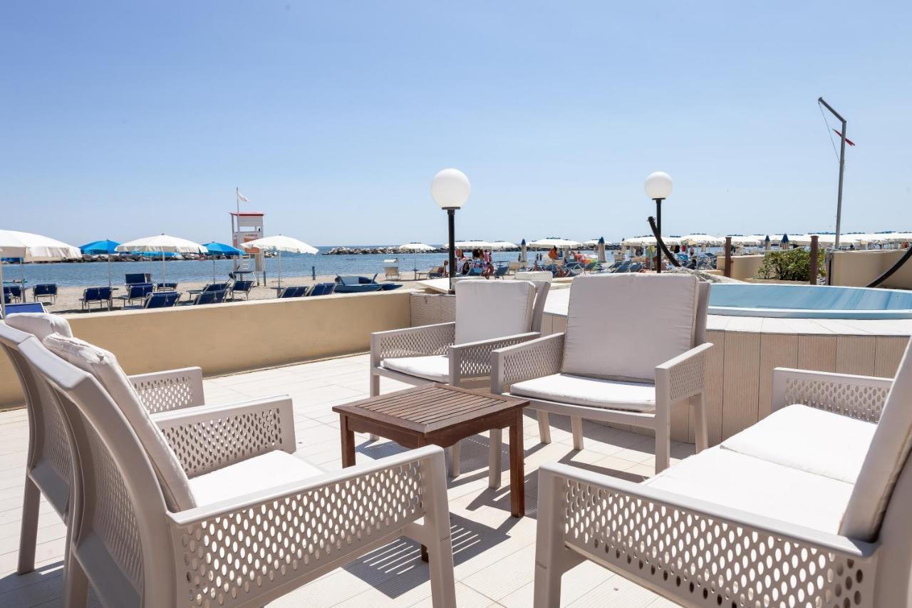 Hotel Primavera Sul Mare Lido Di Savio Exteriör bild