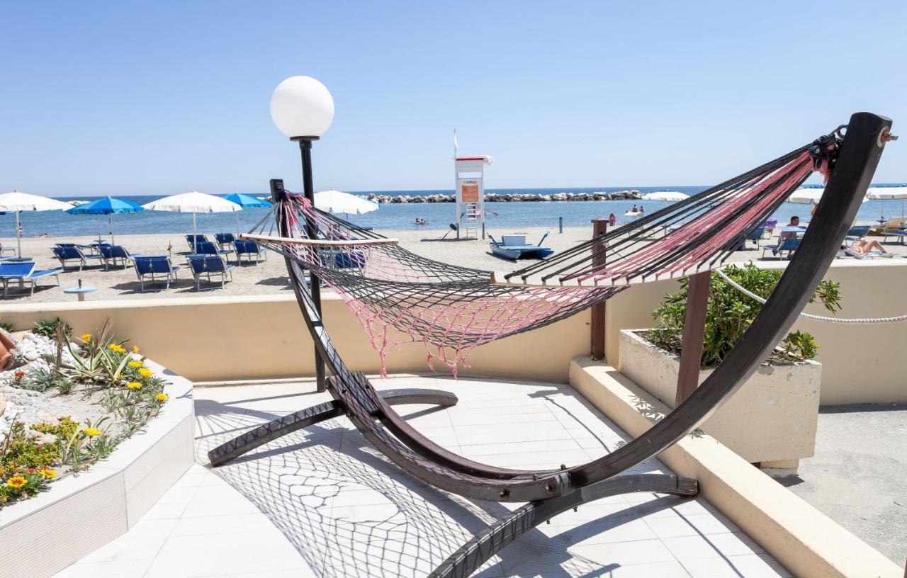 Hotel Primavera Sul Mare Lido Di Savio Exteriör bild