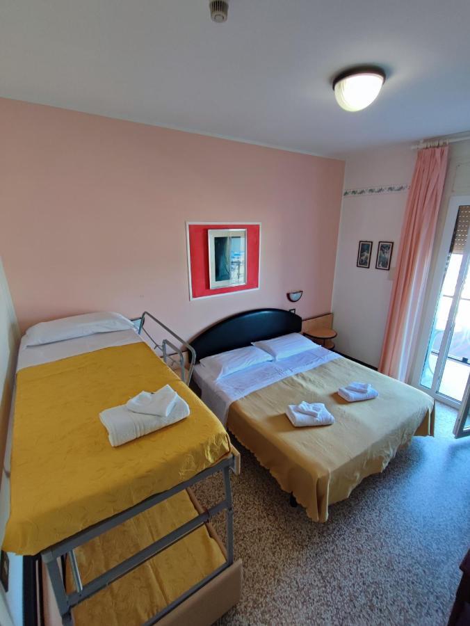 Hotel Primavera Sul Mare Lido Di Savio Exteriör bild