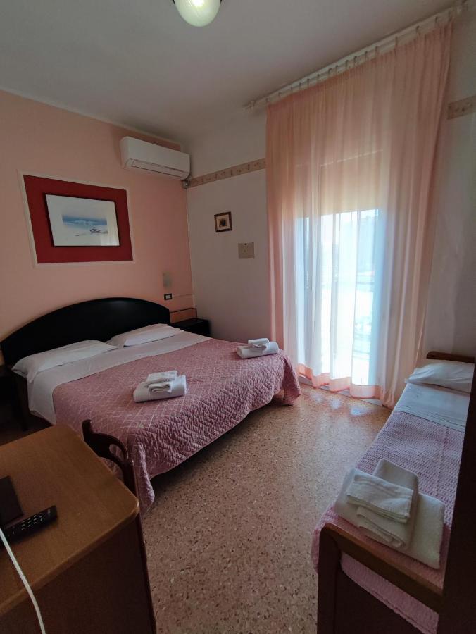 Hotel Primavera Sul Mare Lido Di Savio Exteriör bild